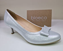Load image into Gallery viewer, Bioeco Ladies Silver Leather Court - Kitten Heel - Bow Detail - 6545
