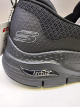 Load image into Gallery viewer, Skechers Men&#39;s Arch Fit Black Slip On Trainer - Machine Washable
