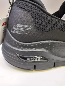 Skechers Men's Arch Fit Black Slip On Trainer - Machine Washable