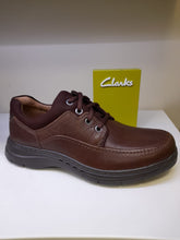 Load image into Gallery viewer, Clarks Men&#39;s Brown Leather Unstructured Shoe - Removable Insole - Wide H Fit - UnBrawley Lace
